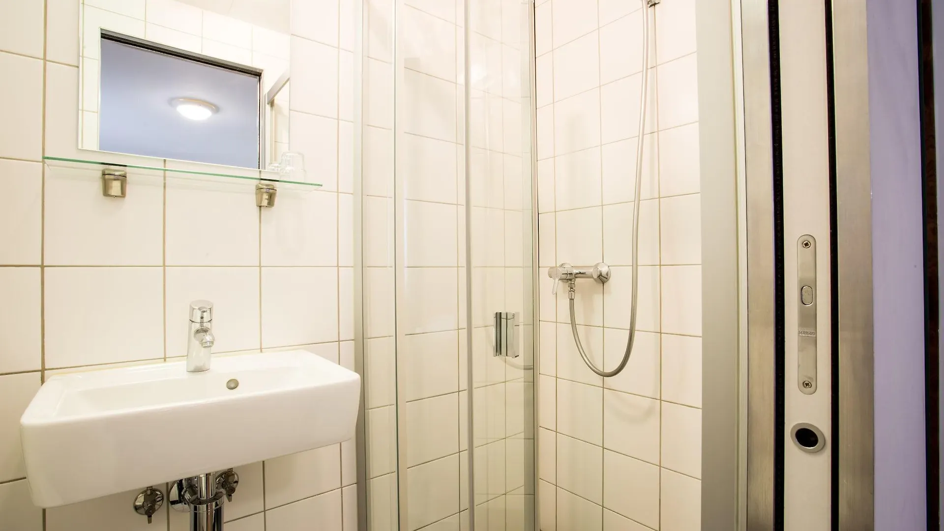 Hotel Darcet Paris