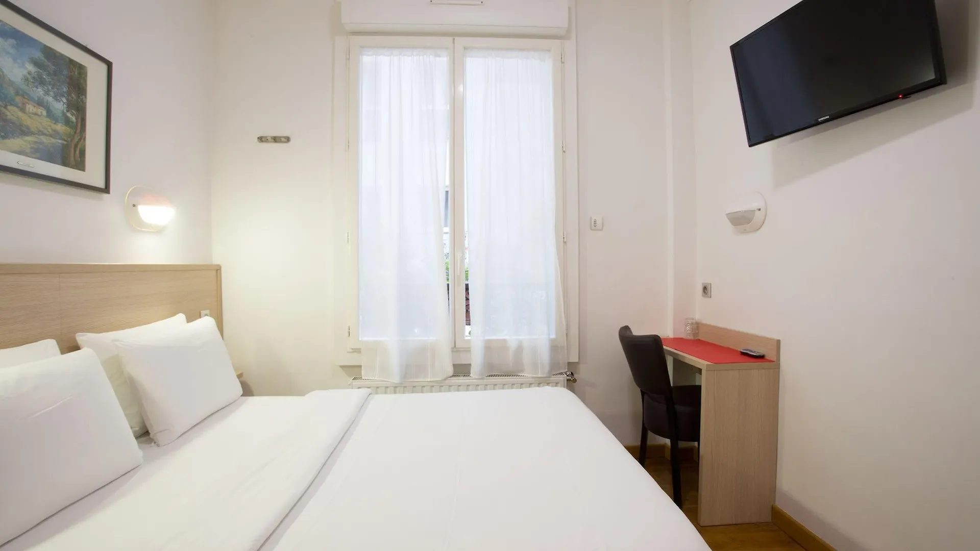 Darcet Hotel 2*